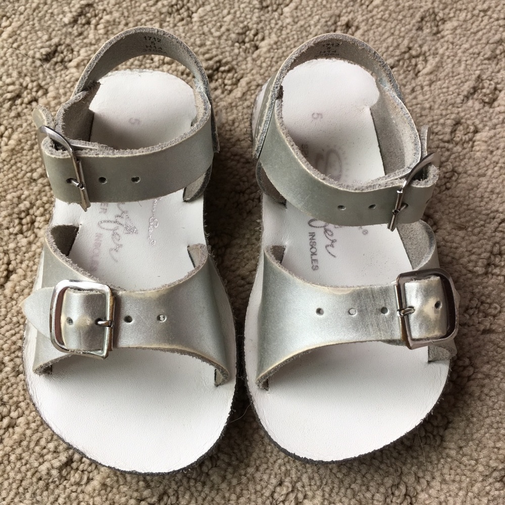 Silver Saltwater Sandals Surfer - Size 5